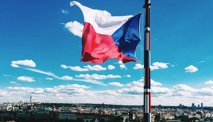 Чешская разведка: Россия изменяет тактику диверсий против европейских стран