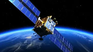 Російські супутники "Рассвет" почали стрімко знижуватися: що відомо