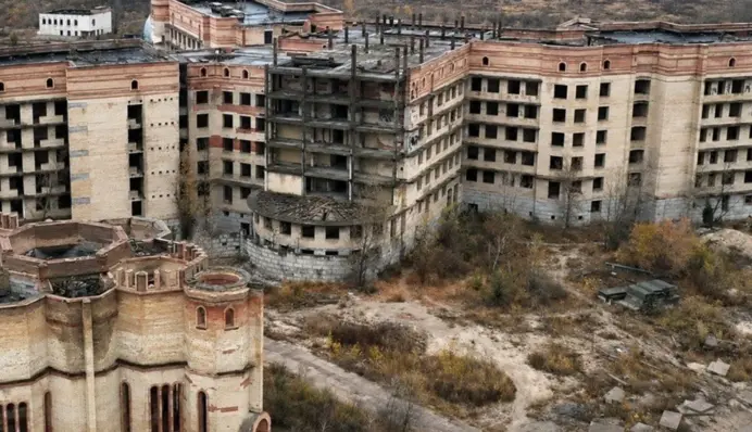Прокуратура через суд вернула государству 150 тысяч кв. м недостроенной больницы в Киеве: детали
