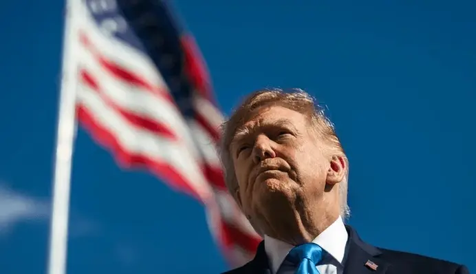 Трамп грає в "російську рулетку" з Путіним і шкодить республіканцям — Axios