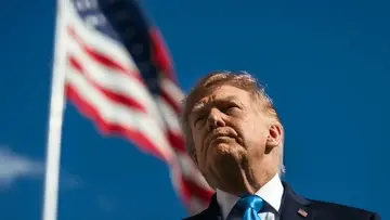 Трамп играет в "российскую рулетку" с Путиным и вредит республиканцам - Axios