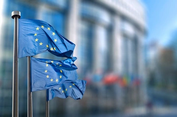 NYT: Европа может удвоить помощь Украине из-за обострения отношений с Трампом
