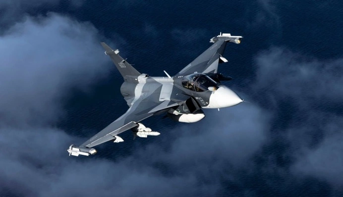 Зеленский: Украина готовится принять первые истребители Gripen
