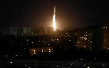 РФ ударила по Харькову: обстрел повредил дома, около 10 человек пострадали