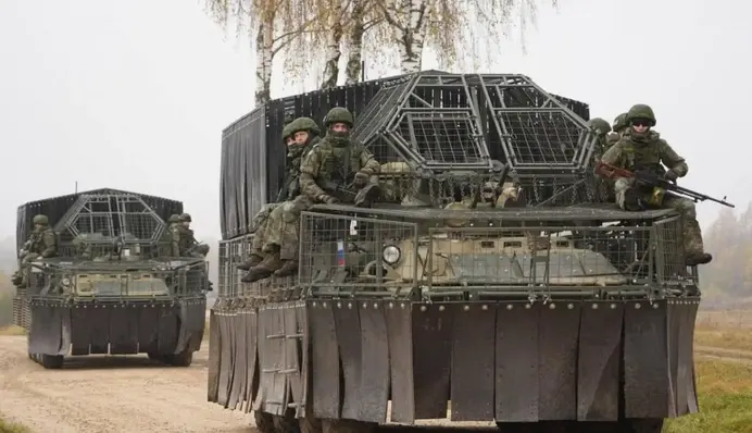 Россияне придумали новую защиту от дронов для БТР-82А, однако есть проблема