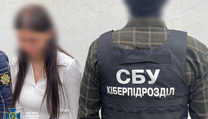 В Одесі затримали ймовірну коригувальницю ударів РФ по порту