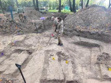 У польському Ласкові завершили пошукові роботи: знайшли понад 40 останків українців