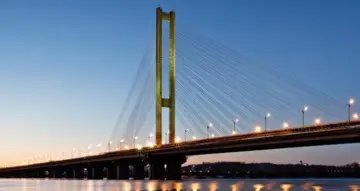 У Києві відкрили рух Південним мостом на правий берег — КМДА