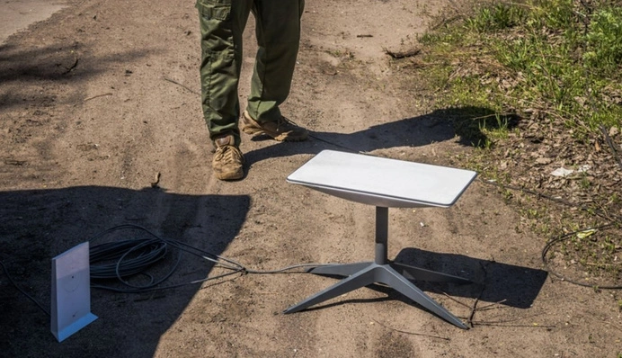 В Офисе президента заявили, что ограничения на Starlink в Украине никуда не исчезли