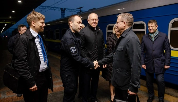 "Укрзалізниця" отримає від Фінляндії 10 тепловозів та комплектуючі до них