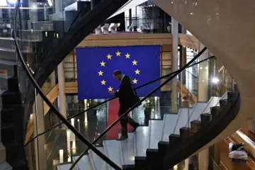 Европа ищет переговорщиков для прекращения войны в Украине: кто может вести переговоры с РФ