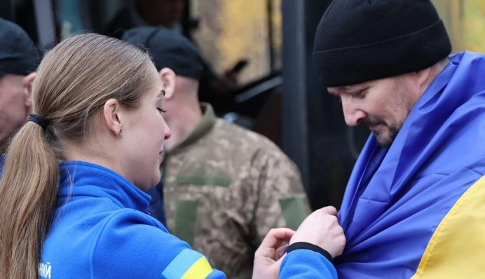 Україна та РФ провели обмін полоненими: 270 військових повертаються додому