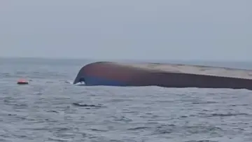 В результате инцидента с судном KHORYV погиб украинский моряк, четверо попали в больницу