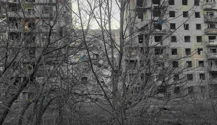 Россияне атаковали Славянск фугасными бомбами: есть раненые
