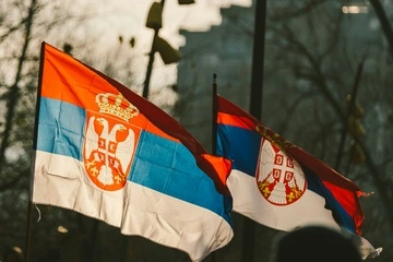 У Сербії проходять дострокові парламентські вибори