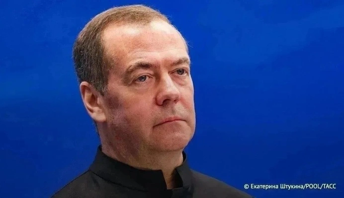 Медведєв закликав Трампа "позбутися" Зеленського руками ЦРУ та військових