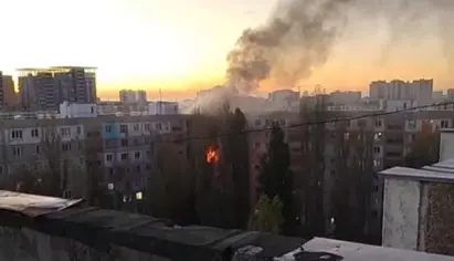 Воронеж под атакой дронов: в городе раздались взрывы, БПЛА попал в высотный бизнес-центр