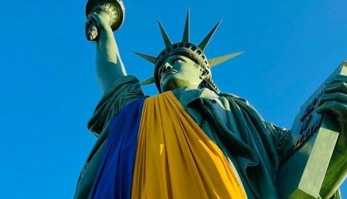 У Le Monde розповіли, як країни ЄС готуються до можливого вторгнення РФ