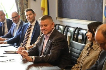 «Война продолжается из-за слабости Запада»: Залужный призвал изменить устаревшие военные доктрины