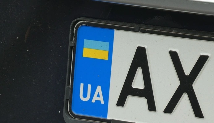 «VIP-номери під замовлення»: як розпізнати шахраїв