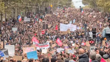 Протести в Європі – це вершина айсберга, який ми не хотіли помічати