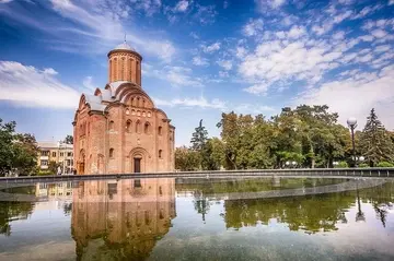 28 жовтня — яке сьогодні церковне свято, історія, традиції та прикмети