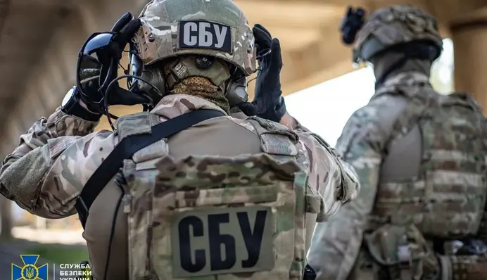 СБУ задержала двух солдат РФ, которые под видом гражданских пытались добраться до Киева