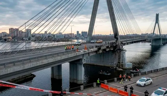 У Києві відновили рух Південним мостом з лівого на правий берег