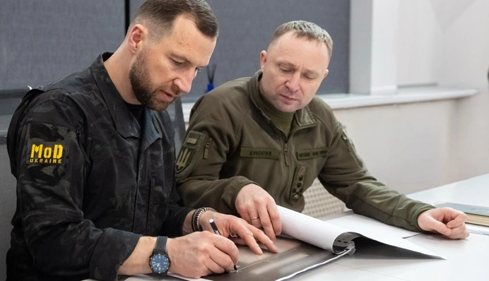 Міністр оборони та Головнокомандувач ЗСУ провели спільну нараду: визначили пріоритети