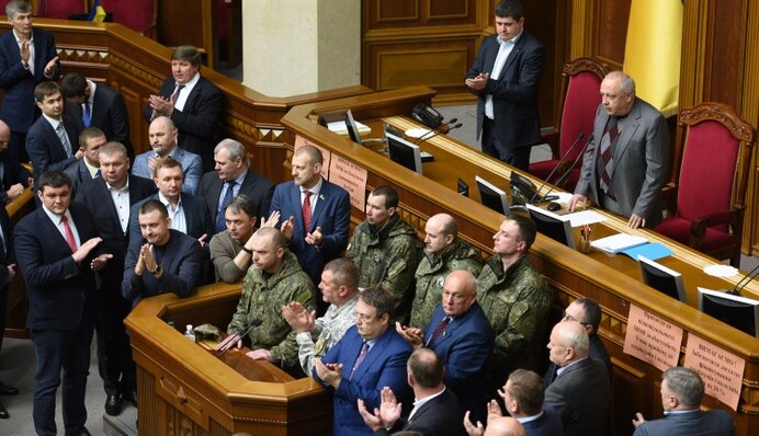 Полицейские в камуфляже сорвали заседание Рады: опубликованы фото