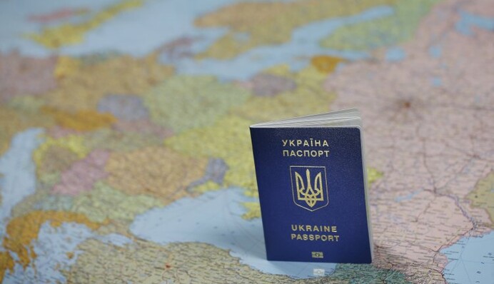 Європарламент схвалив безвіз для України