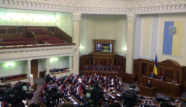 ​Яценюк не видит альтернативы поднятию тарифов до рыночного уровня