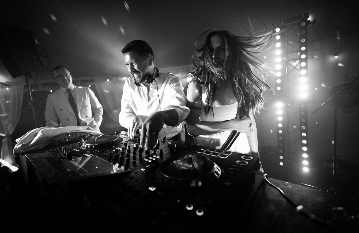 instagram.com/melaniecmusic