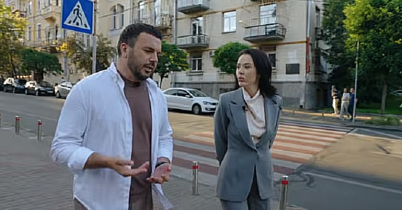Во время разговора