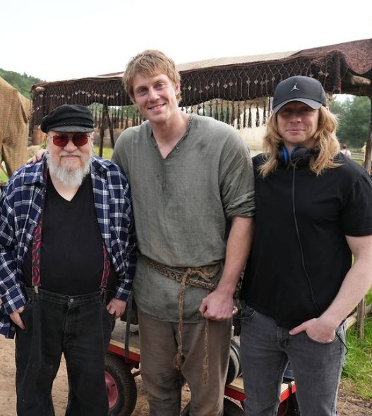 Джордж Р.Р. Мартин (слева) и Питер Клаффи (по центру)