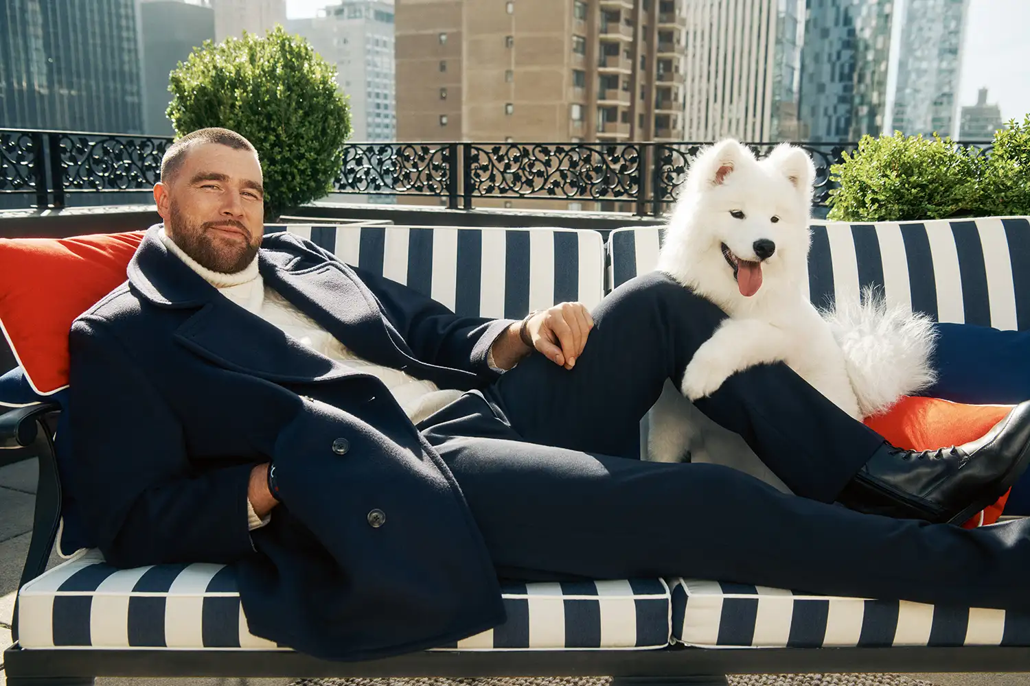 Тревис Келси и его собака в осенне-зимней кампании Tommy Hilfiger 2026