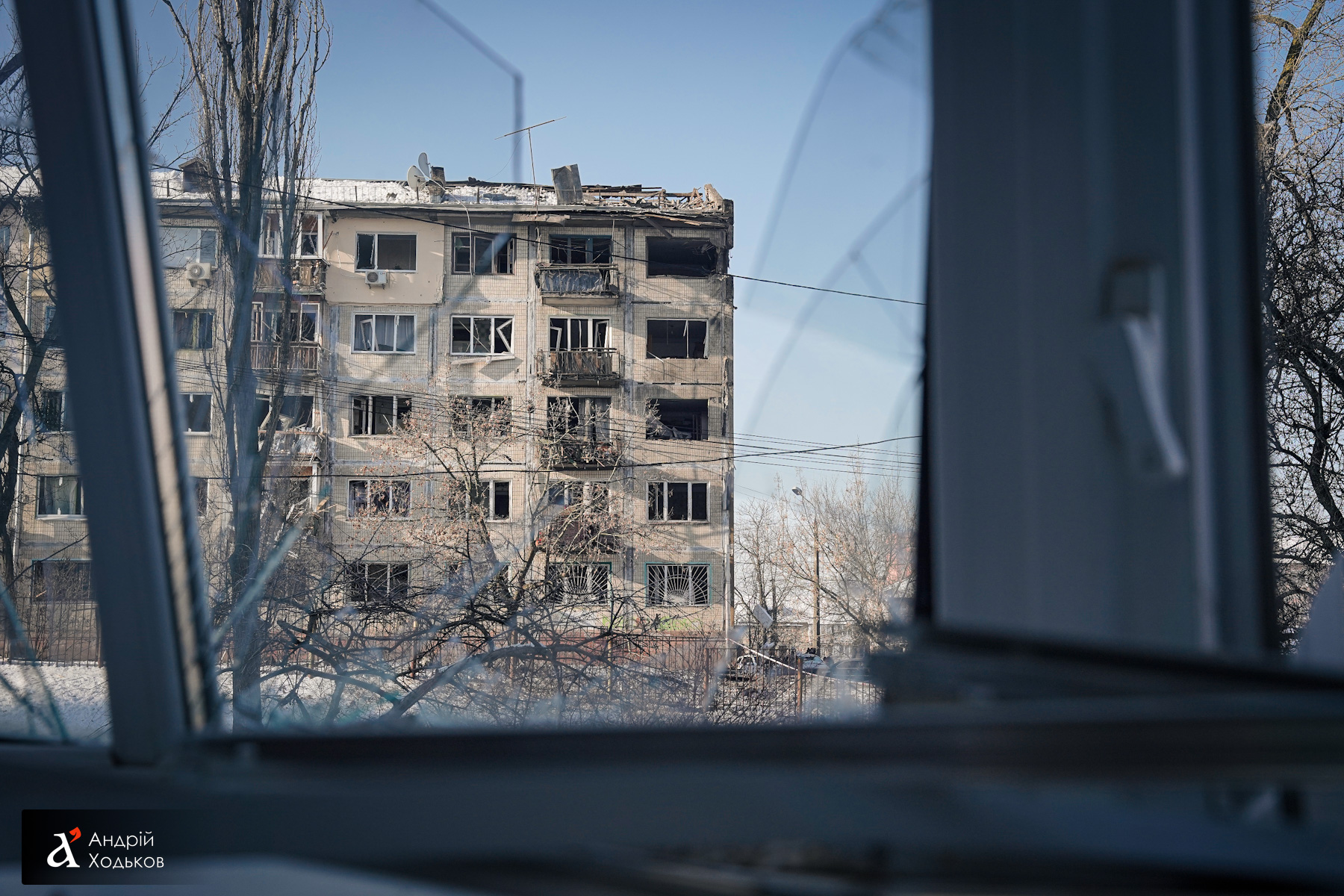 Повреждена пятиэтажка в Днепровском районе Киева/Фото: Андрей Ходьков/