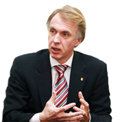 Владимир Огрызко