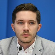 Олег Саакян