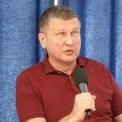 Игорь Попов