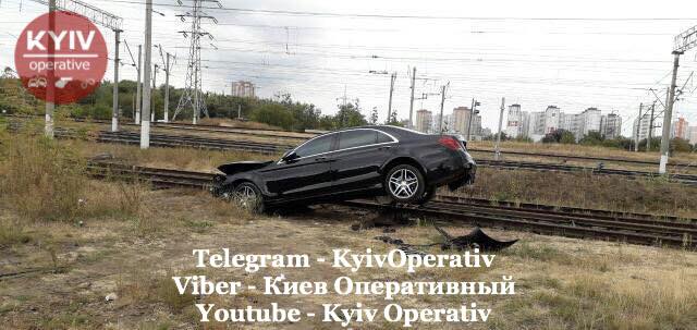 В Киеве пьяный водитель устроил ДТП, пытаясь скрыться от полиции