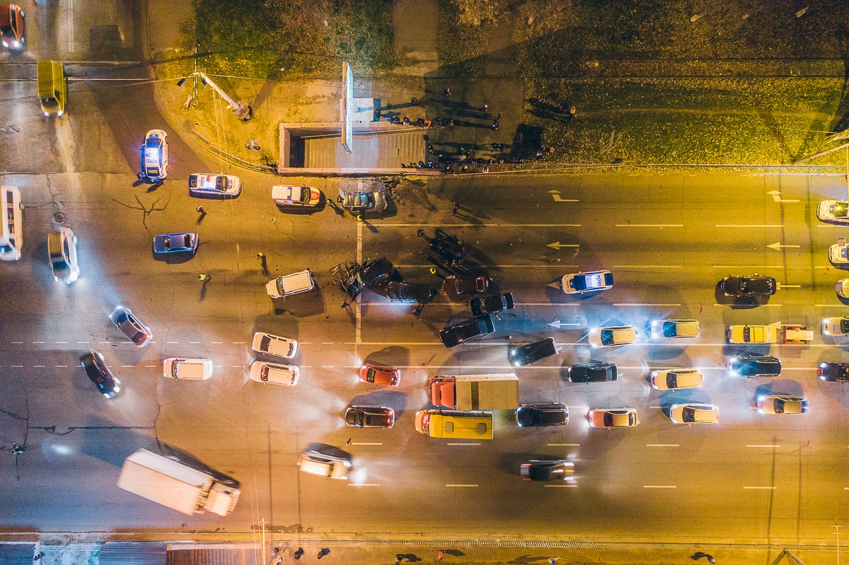 Новости - В Днепре столкнулись 10 автомобилей и трое людей пострадали -  Фото - Апостроф