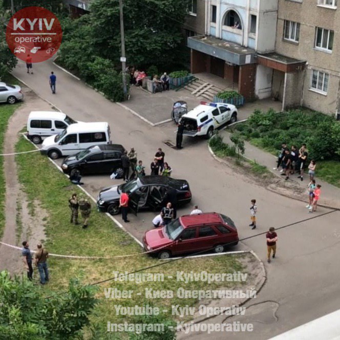 В Киеве из авто украли полмиллиона гривен