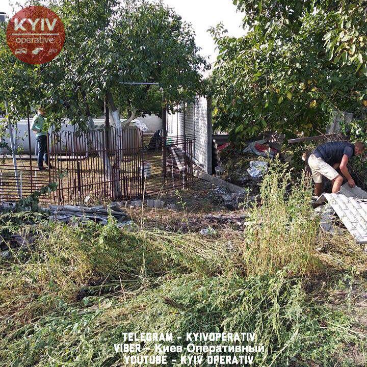 ​П'яні молодики влаштували аварію в Києві: фото з місця НП