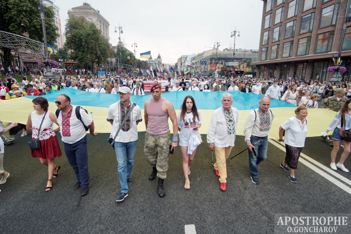 Марш Защитников 2020 фотографии люди Киев День независимости Украины