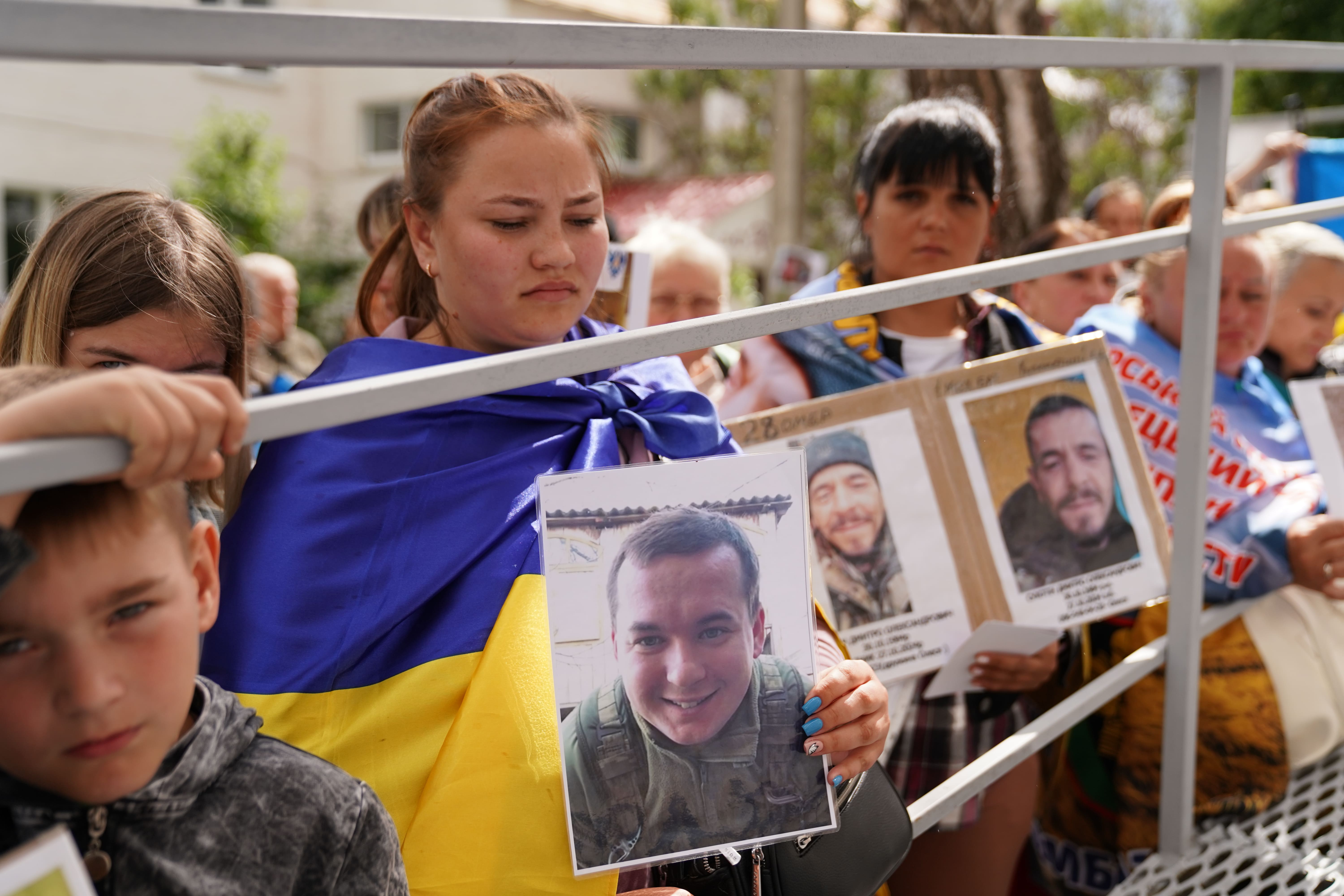 Обмін військовополоненими з РФ: частину звільнених українців вважали зниклими безвісти (ФОТО)