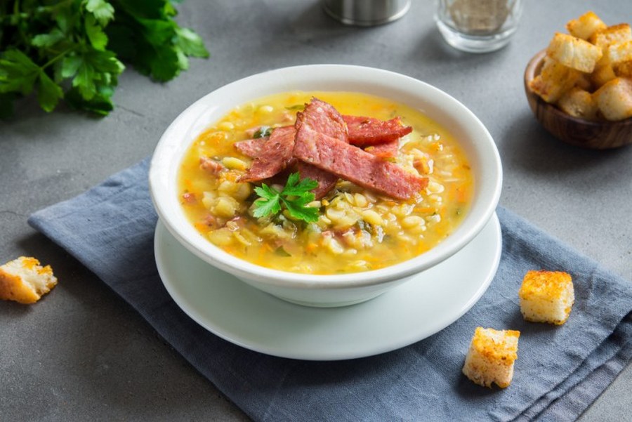 Гороховый суп с копченостями в мультиварке, рецепт с фото