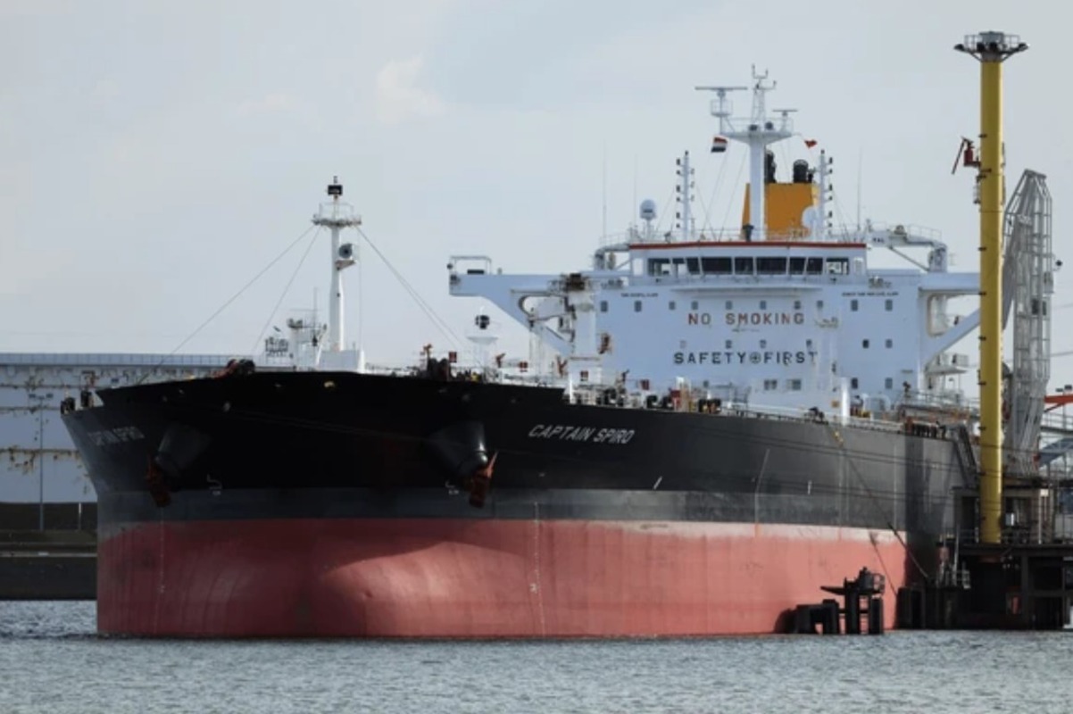 Reuters: компания из Новой Зеландии помогала «теневому флоту» перевозить нефть из Ирана и России