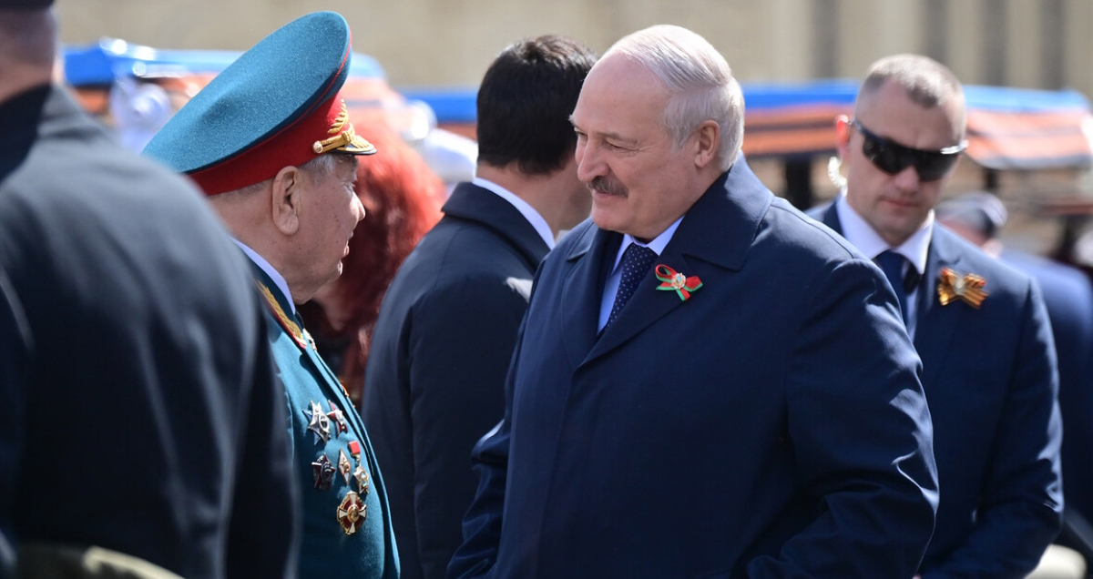Лукашенко не было на обеде у путина, он покинул Москву сразу после парада – СМИ