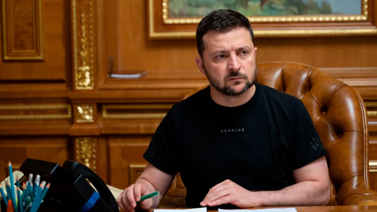 Президент подписал указ о создании новой военной администрации в Днепропетровской области